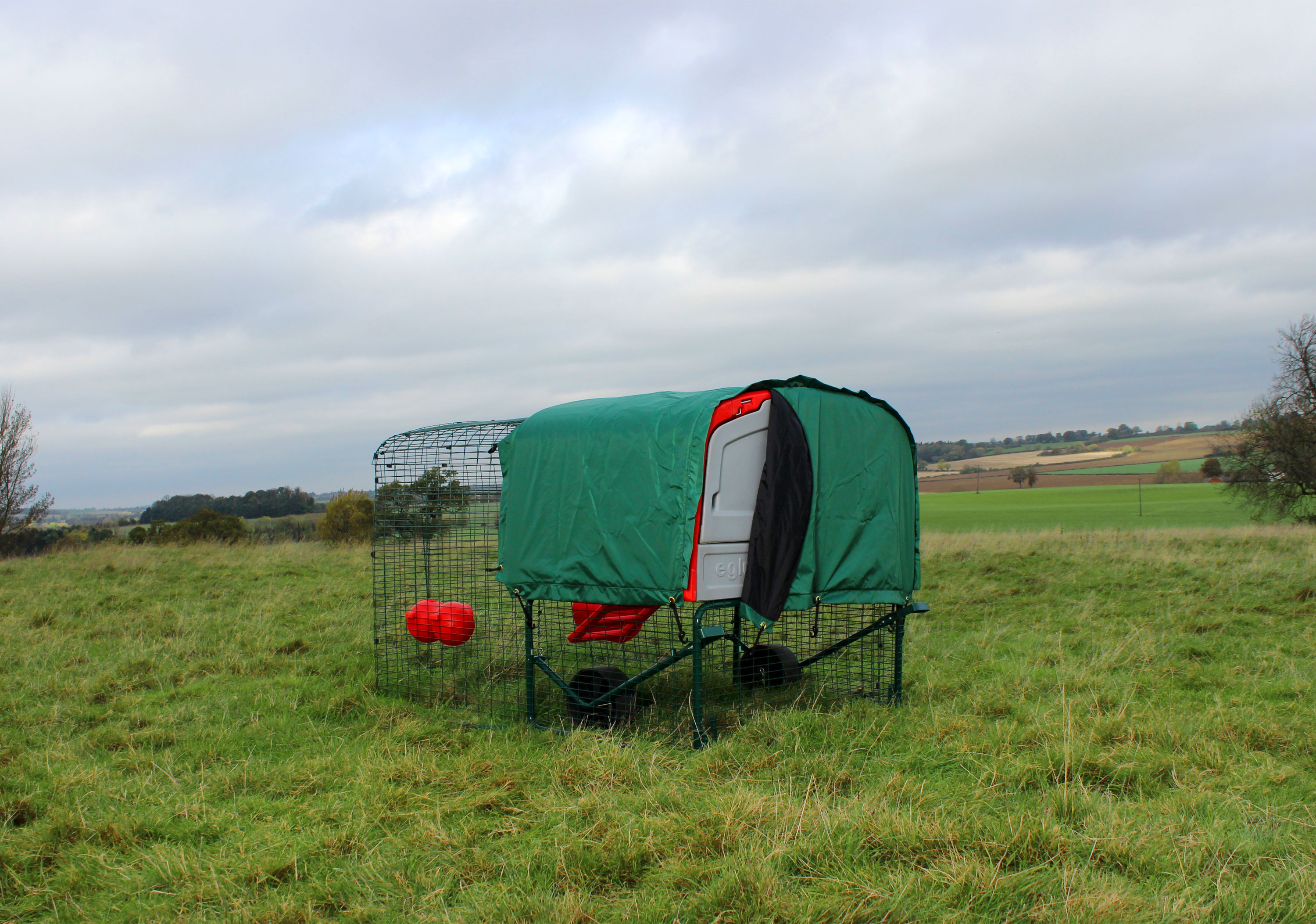 Extreme Temperature Jacket for Eglu Cube Mk1 Omlet